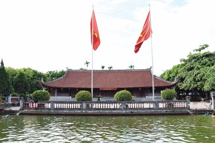 mat-truoc-dinh-va-ao-dinh-1-1-1.jpg
