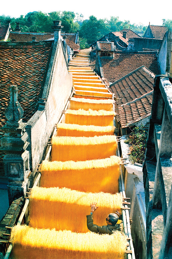 nguoihanoi-com-vn-nhip-dieu-lang-nghe-nguyen-quy-kha-1.jpg