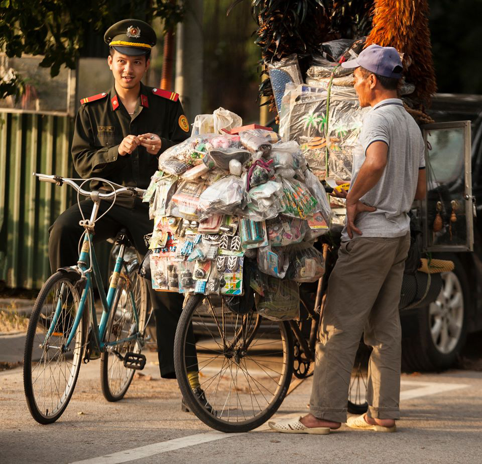 kienviet-ha-noi-binh-di-va-co-kinh-qua-goc-nhin-cua-nag-nguoi-anh-p1-123-1.png